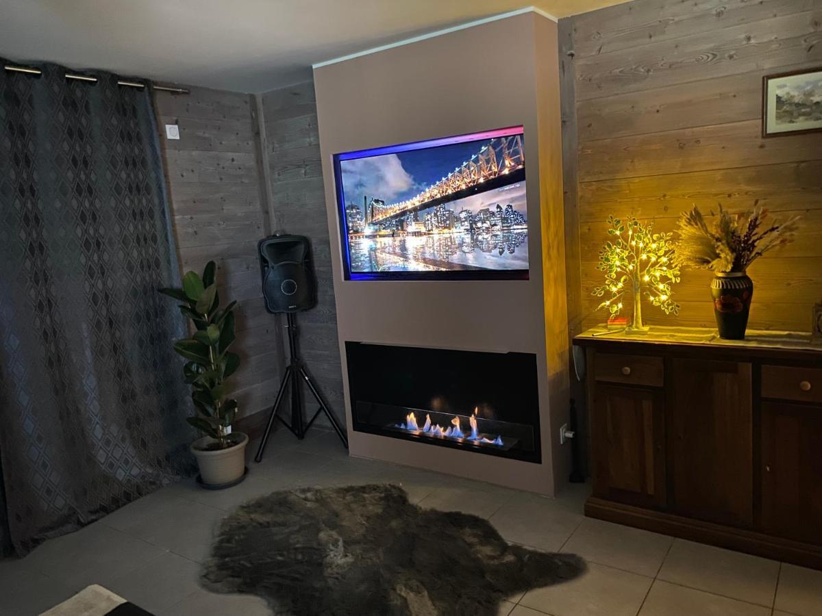 Andreea Apartment ปาสซี ภายนอก รูปภาพ
